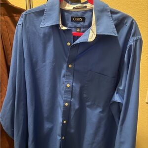 Chaps Men's Classic Blue Button-Down Shirt
